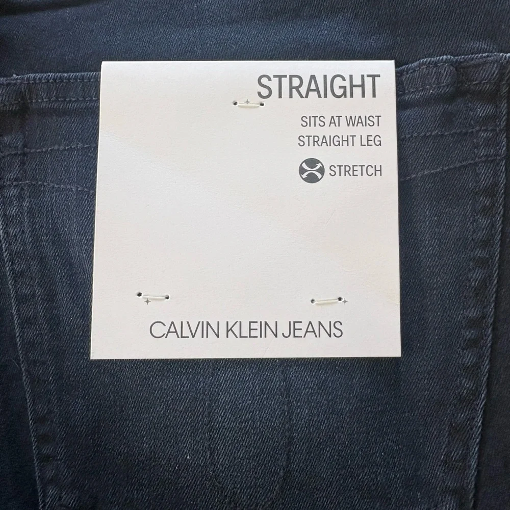 NWT Calvin Klein Jeans Men's Straight Jeans - Dark Navy Size 32Wx30L